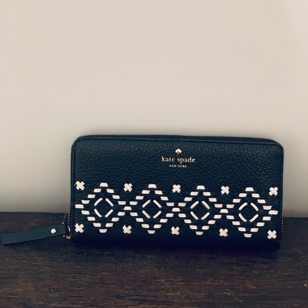 *NEW* KATE SPADE ACCORDION WALLET BLACK